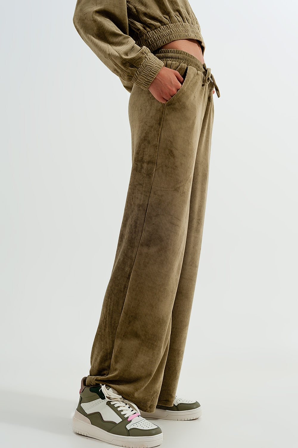 Jogger con coulisse in vita in verde