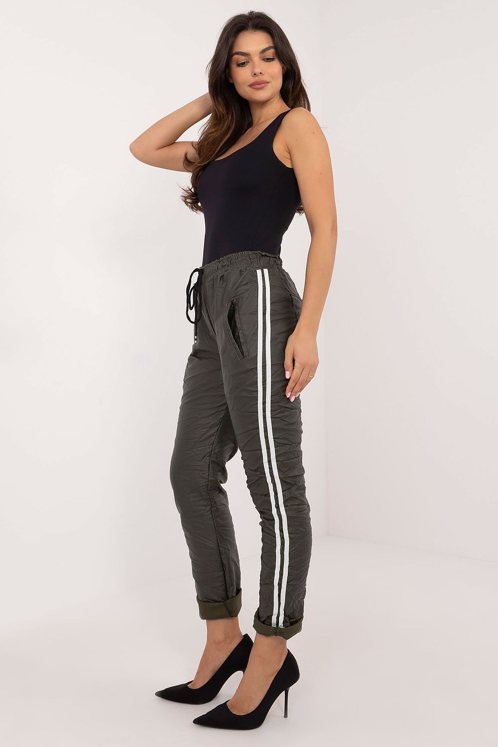  Pantaloni da donna model 202424 Italy Moda 