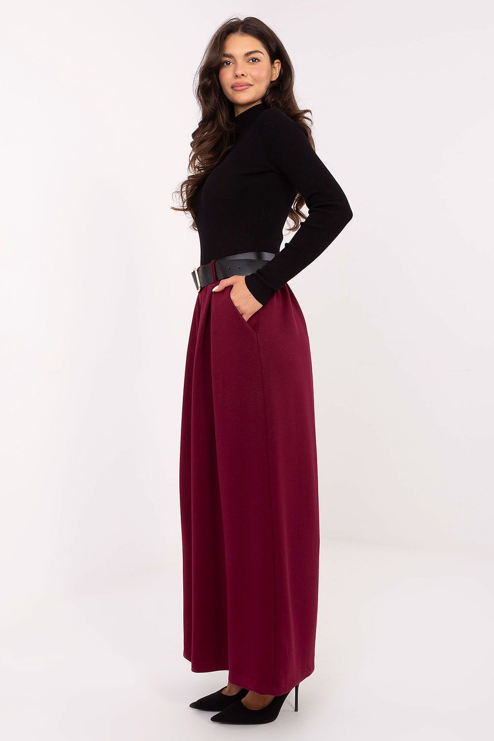  Pantaloni da donna model 218450 Italy Moda 