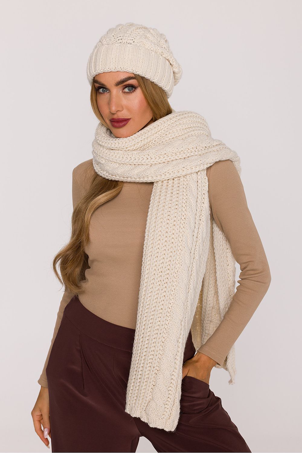 Scialle model 219541 Moe 