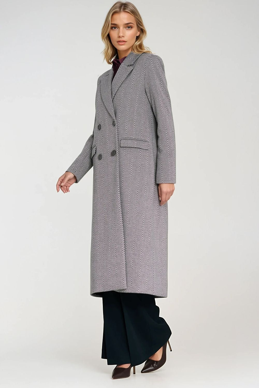  Cappotto model 219780 Nife 