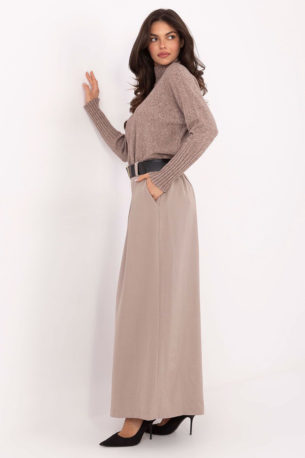  Pantaloni da donna model 220022 Italy Moda 