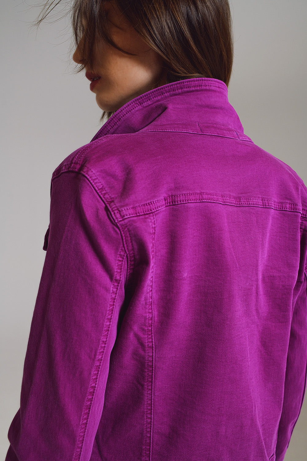 Giacca da camionista in denim slim color fucsia